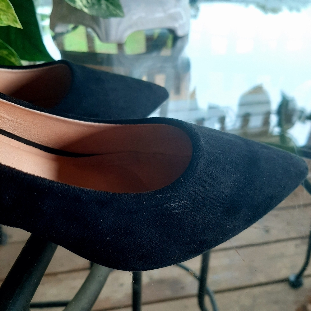 ModCloth Suede Heels - Picture 8 of 10